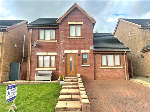 Detached, Pleasant Heights - Porth, 3 Beds - 2 Baths - 2 Receptions