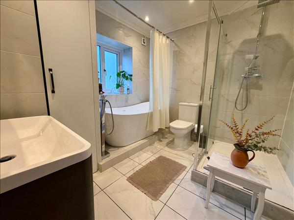 Terraced, Penrhys Road - Ystrad, 2 Beds - 1 Baths - 1 Receptions