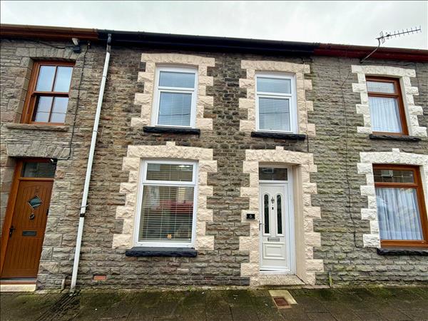 Terraced, Lloyd Street - Pentre, 3 Beds - 1 Baths - 2 Receptions